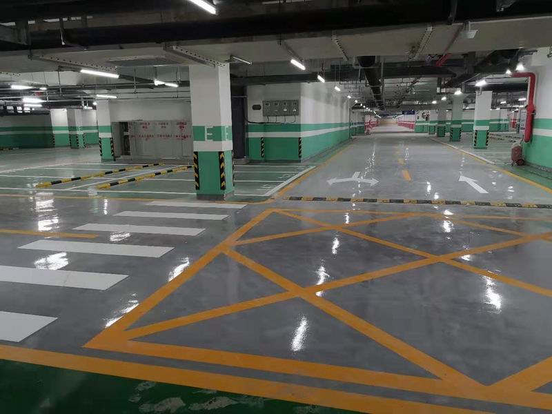車庫劃線施工